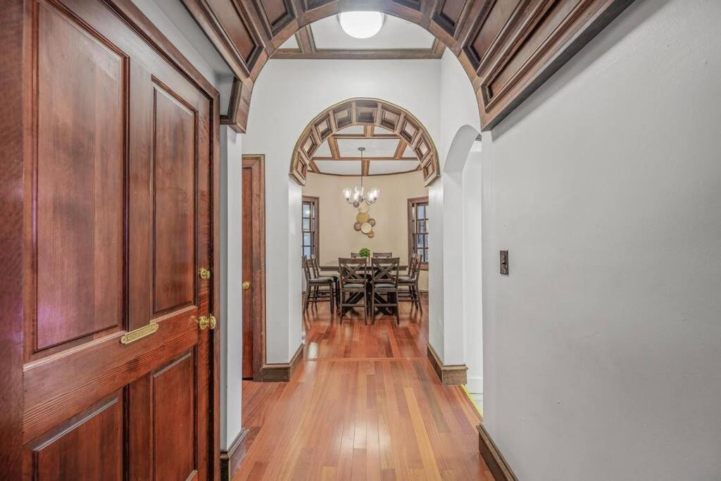 Castle Estate In Sw Minutes From Downtown * Portland