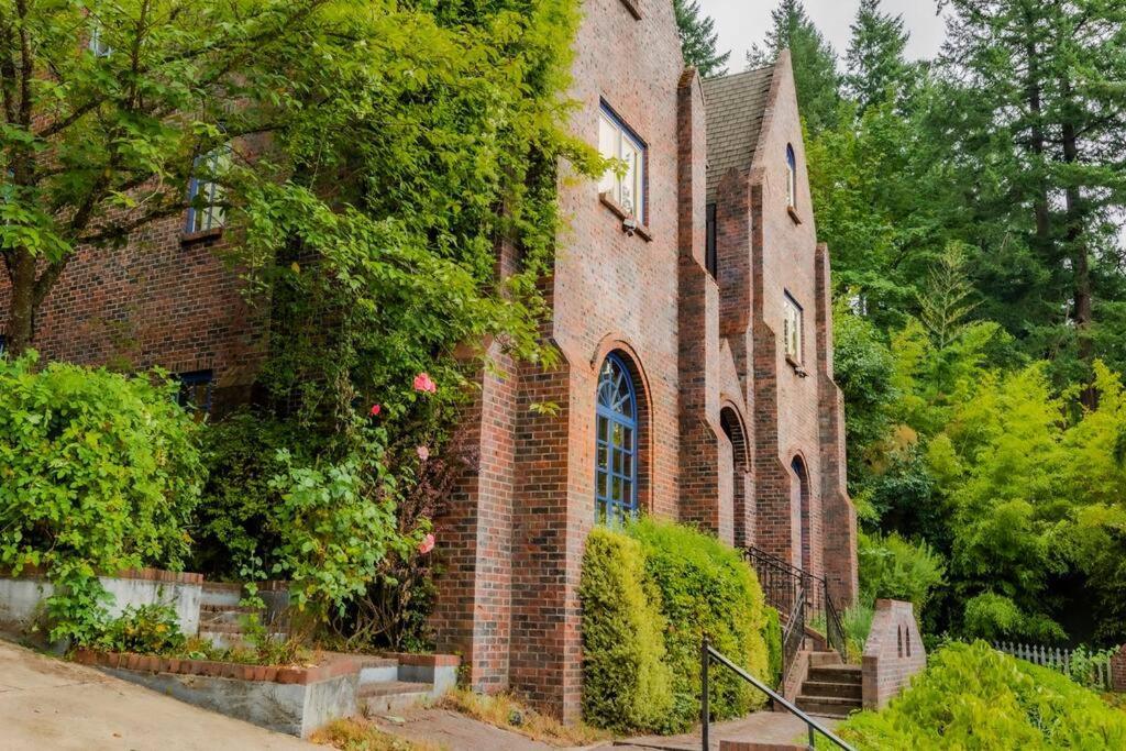 Holiday home Castle Estate In Sw Minutes From Downtown *